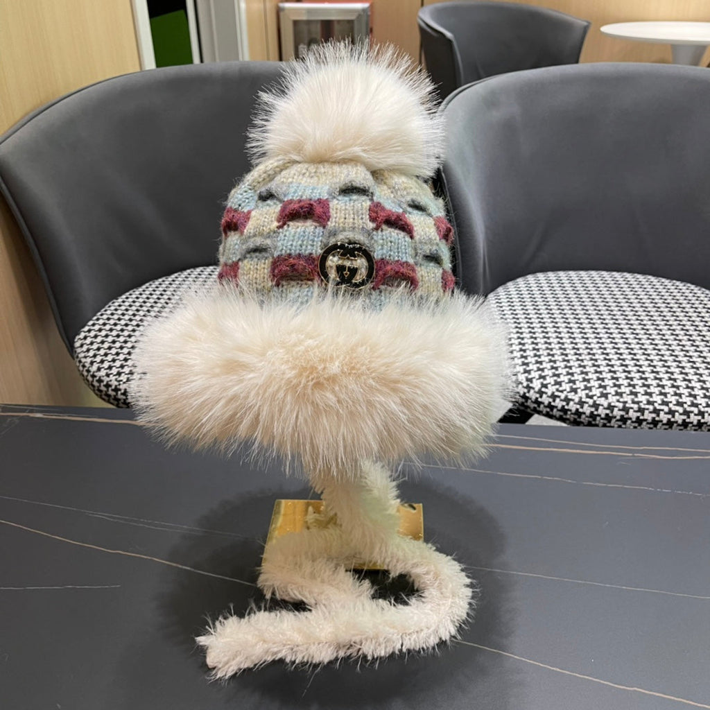 GUCCI BEANIE HAT IN COLORFUL WOOL AND RABBIT FUR 392114