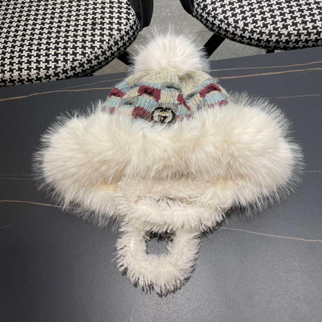 GUCCI BEANIE HAT IN COLORFUL WOOL AND RABBIT FUR 392114