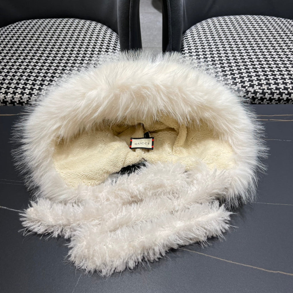 GUCCI BEANIE HAT IN COLORFUL WOOL AND RABBIT FUR 392114