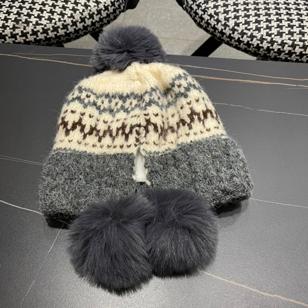 GUCCI BEANIE HAT IN COLORFUL WOOL 394008