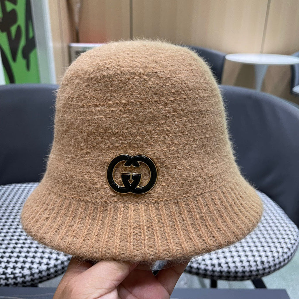 GUCCI BUCKET HAT IN PEANUT BROWN WOOL PLUSH 399229