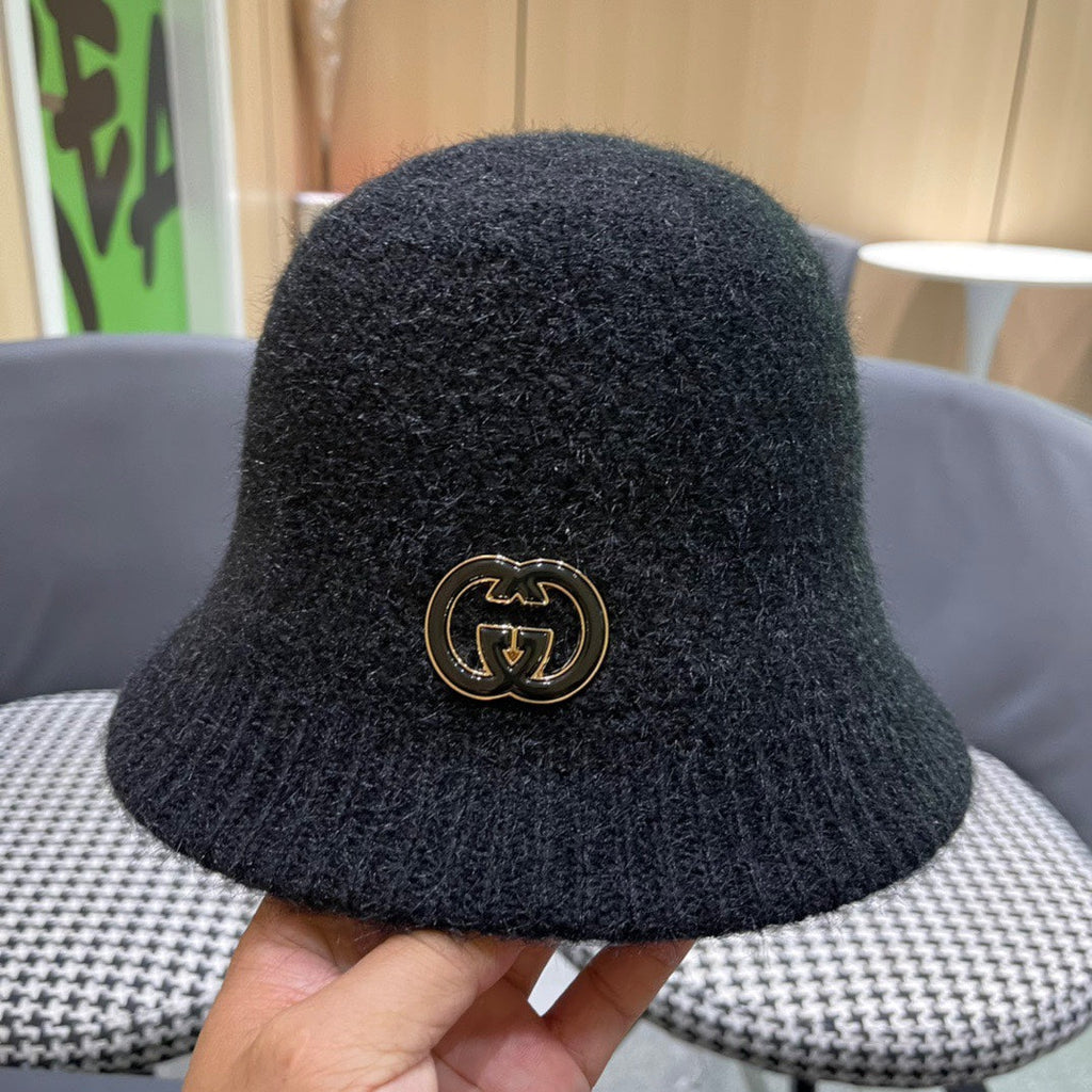 GUCCI BUCKET HAT IN BLACK WOOL PLUSH 399230