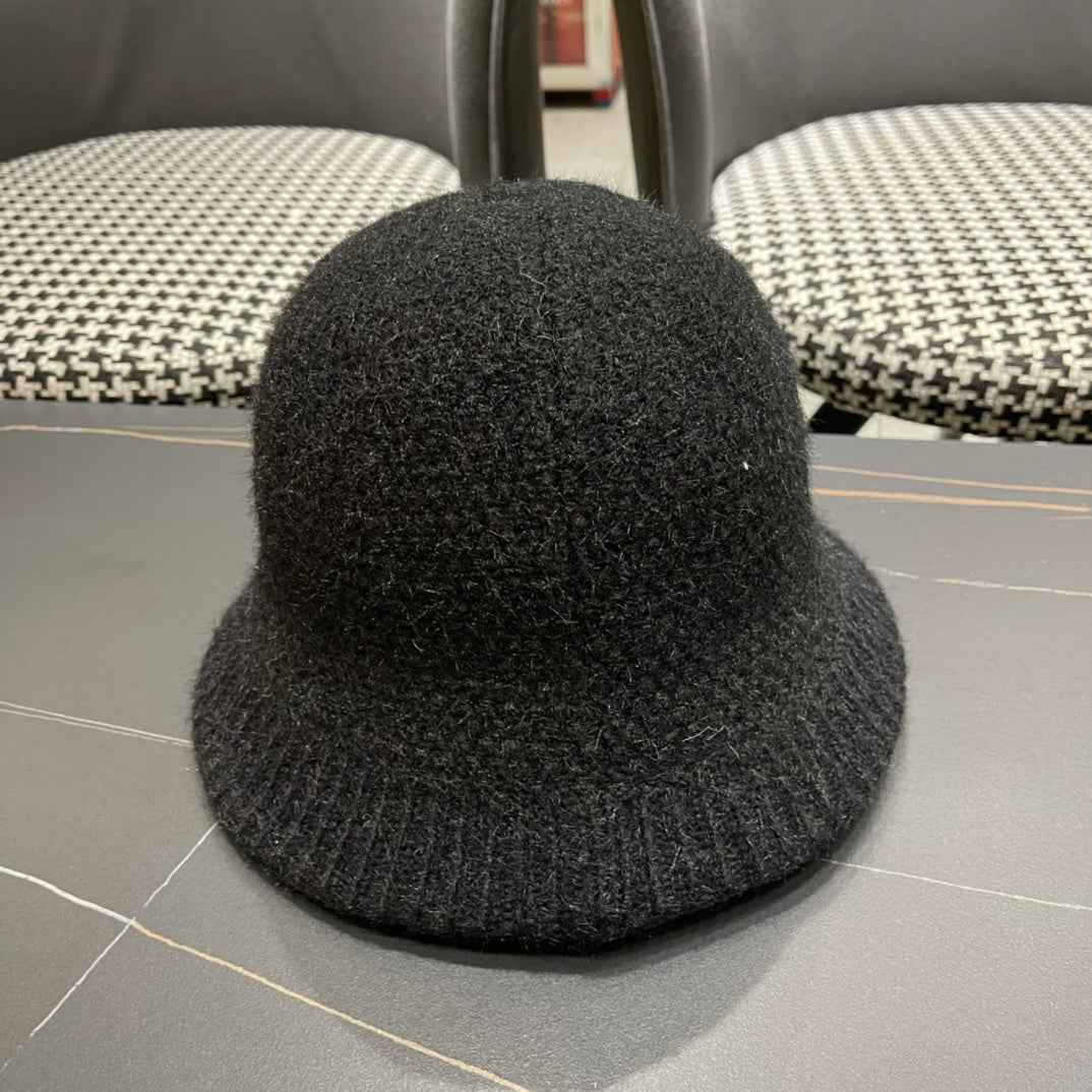 GUCCI BUCKET HAT IN BLACK WOOL PLUSH 399230