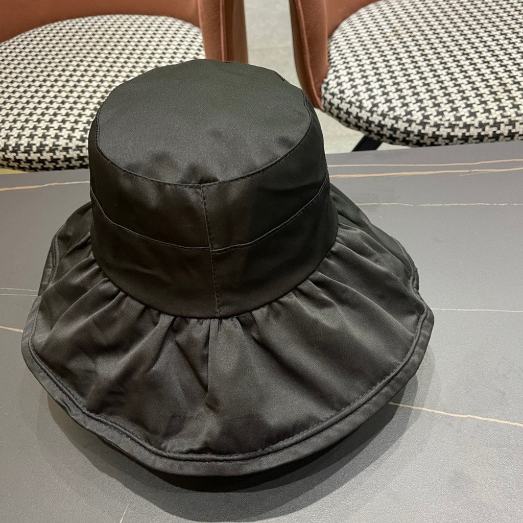 LOUIS VUITTON BUCKET HAT IN BLACK COTTON 404526