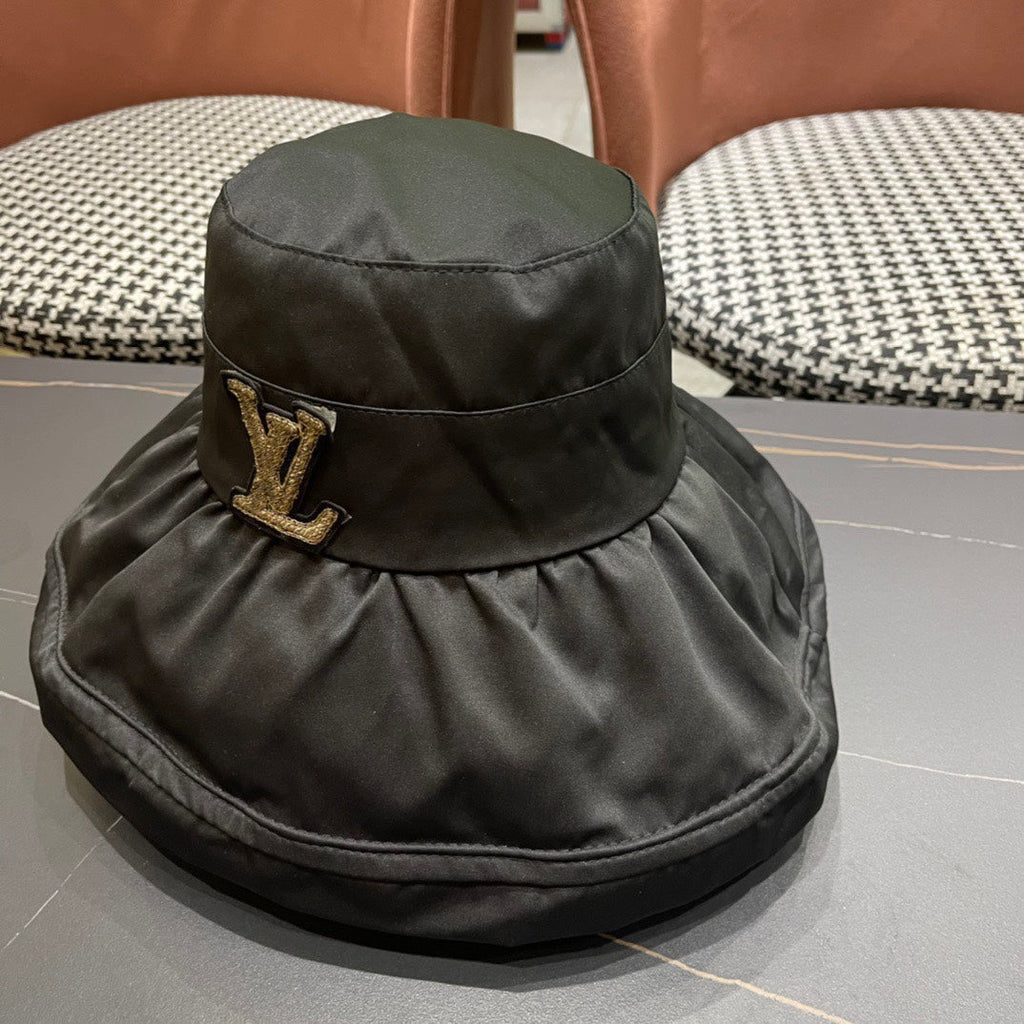 LOUIS VUITTON BUCKET HAT IN BLACK COTTON 404526