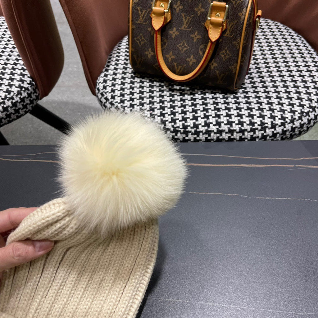 GUCCI BEANIE HAT IN BEIGE WOOL 403391