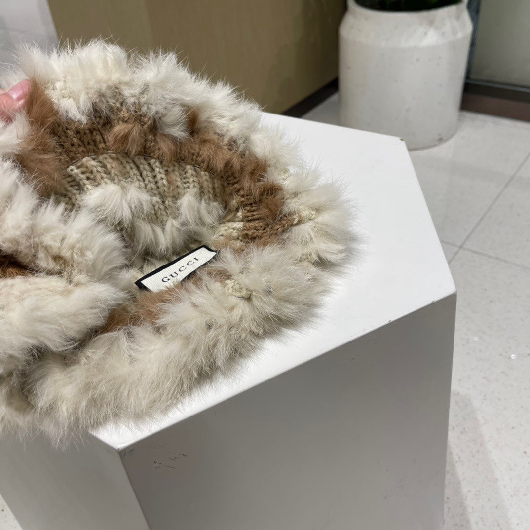 GUCCI BUCKET HAT IN MEDIUM BROWN MIX WHITE RABBIT FUR 404638