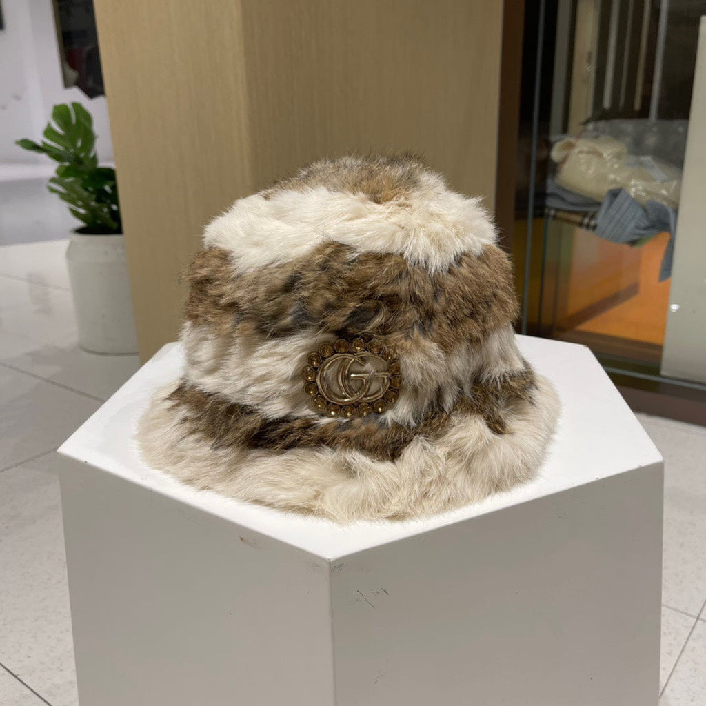 GUCCI BUCKET HAT IN BROWN MIX WHITE FLEECE 412797