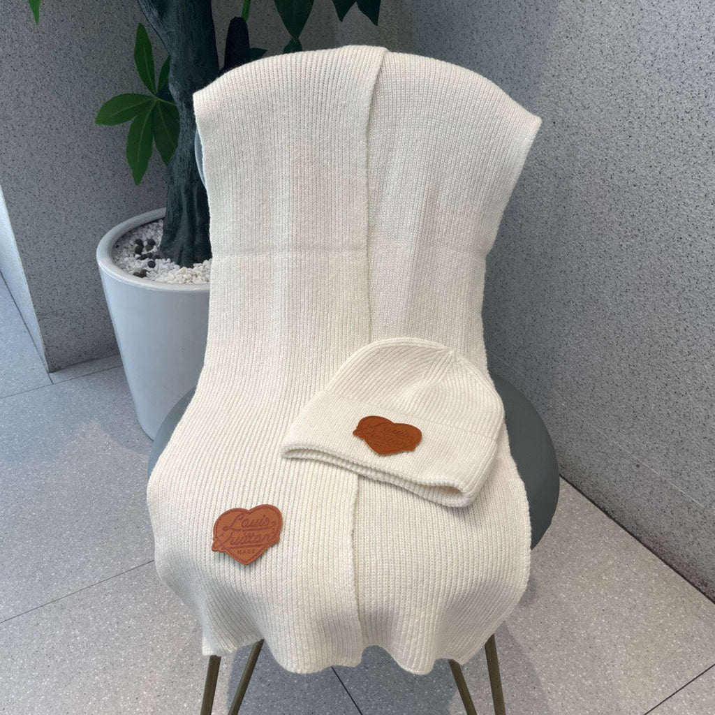 LOUIS VUITTON SET SCARF AND HAT IN WHITE WOOL 414795
