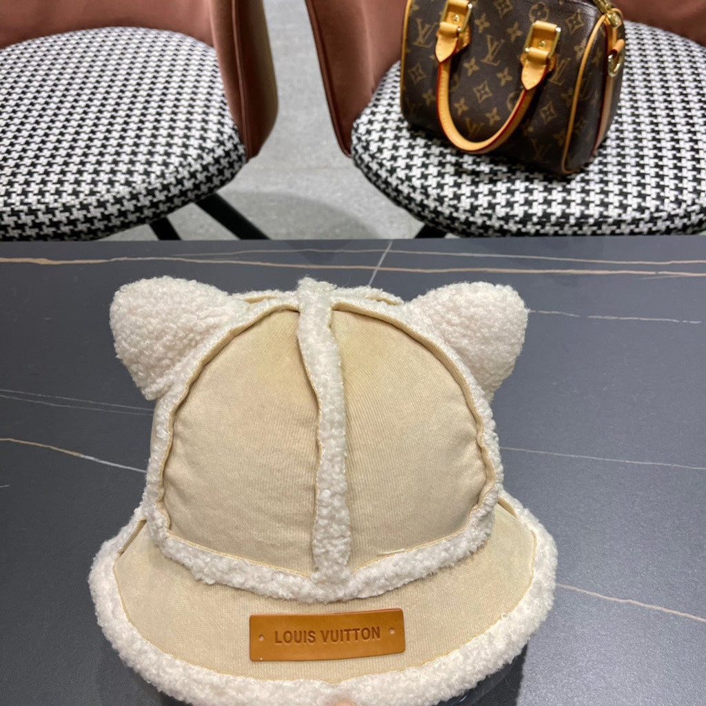 LOUIS VUITTON FISHERMAN HAT WITH CUTE CAT EARS IN BEIGE VELVET AND LAMB FUR 414690