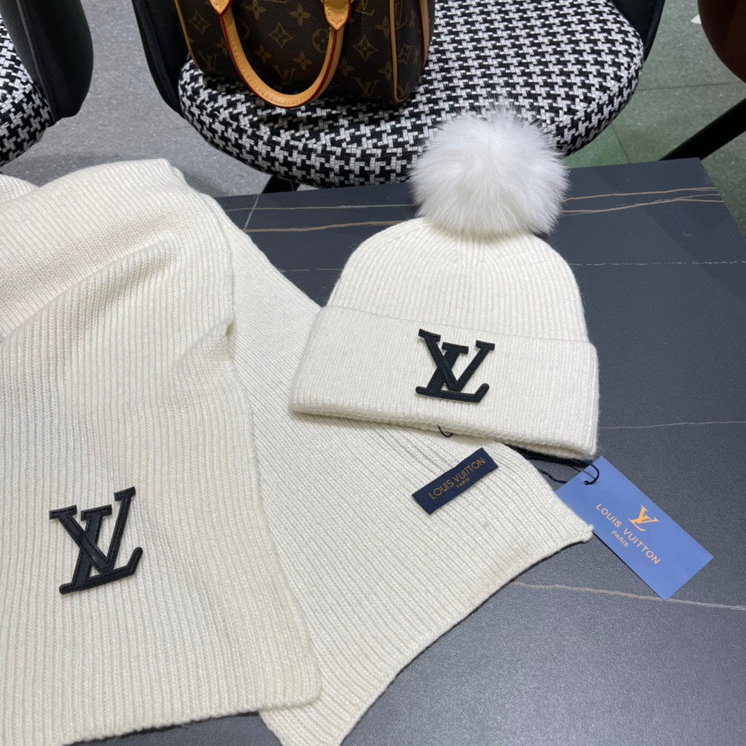 LOUIS VUITTON SET SCARF AND HAT IN BEIGE WOOL AND FOX FUR 414798
