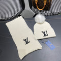 LOUIS VUITTON SET SCARF AND HAT IN BEIGE WOOL AND FOX FUR 414798