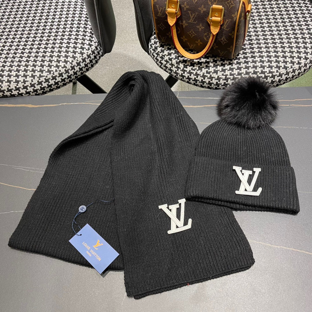 LOUIS VUITTON SET SCARF AND HAT IN BLACK WOOL AND FOX FUR 414799