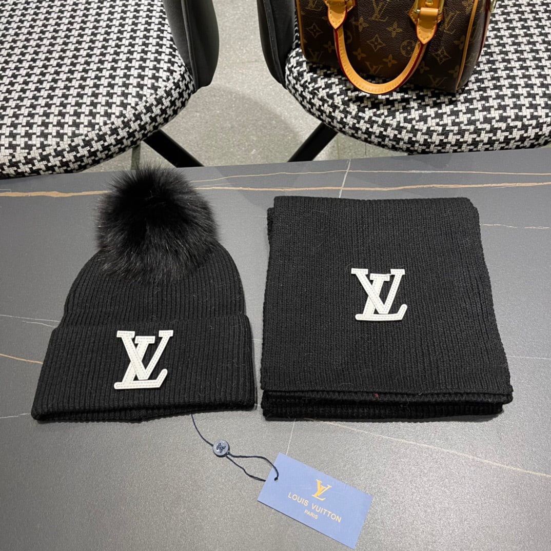 LOUIS VUITTON SET SCARF AND HAT IN BLACK WOOL AND FOX FUR 414799