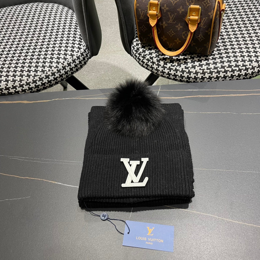 LOUIS VUITTON SET SCARF AND HAT IN BLACK WOOL AND FOX FUR 414799