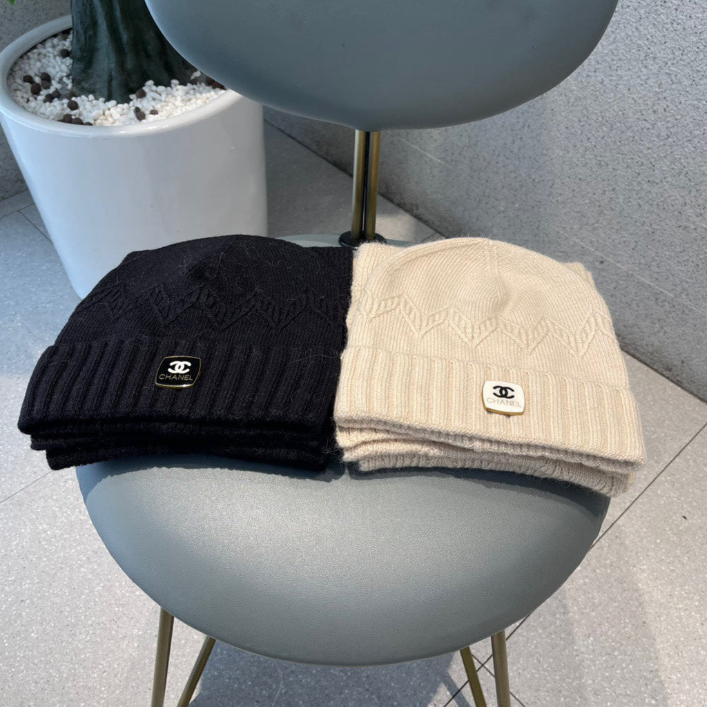 CHANEL WOOL KNIT HAT AND SCARF SET BLACK 420828