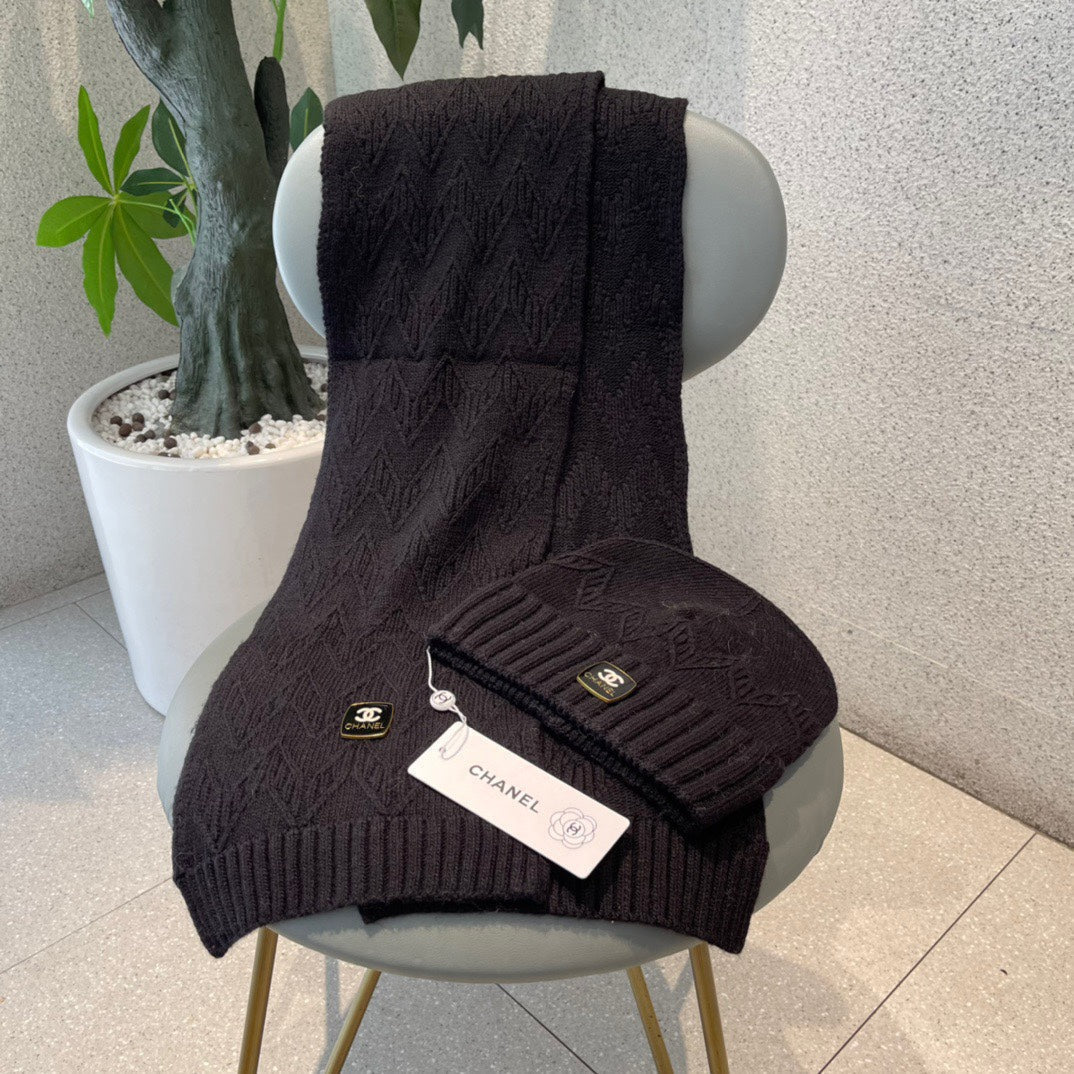 CHANEL WOOL KNIT HAT AND SCARF SET BLACK 420828