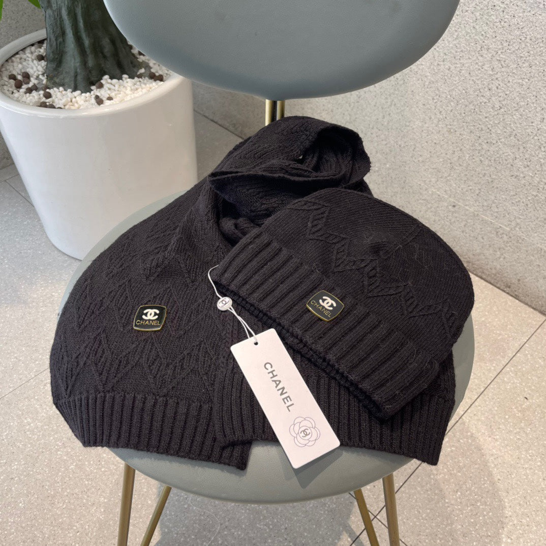 CHANEL WOOL KNIT HAT AND SCARF SET BLACK 420828