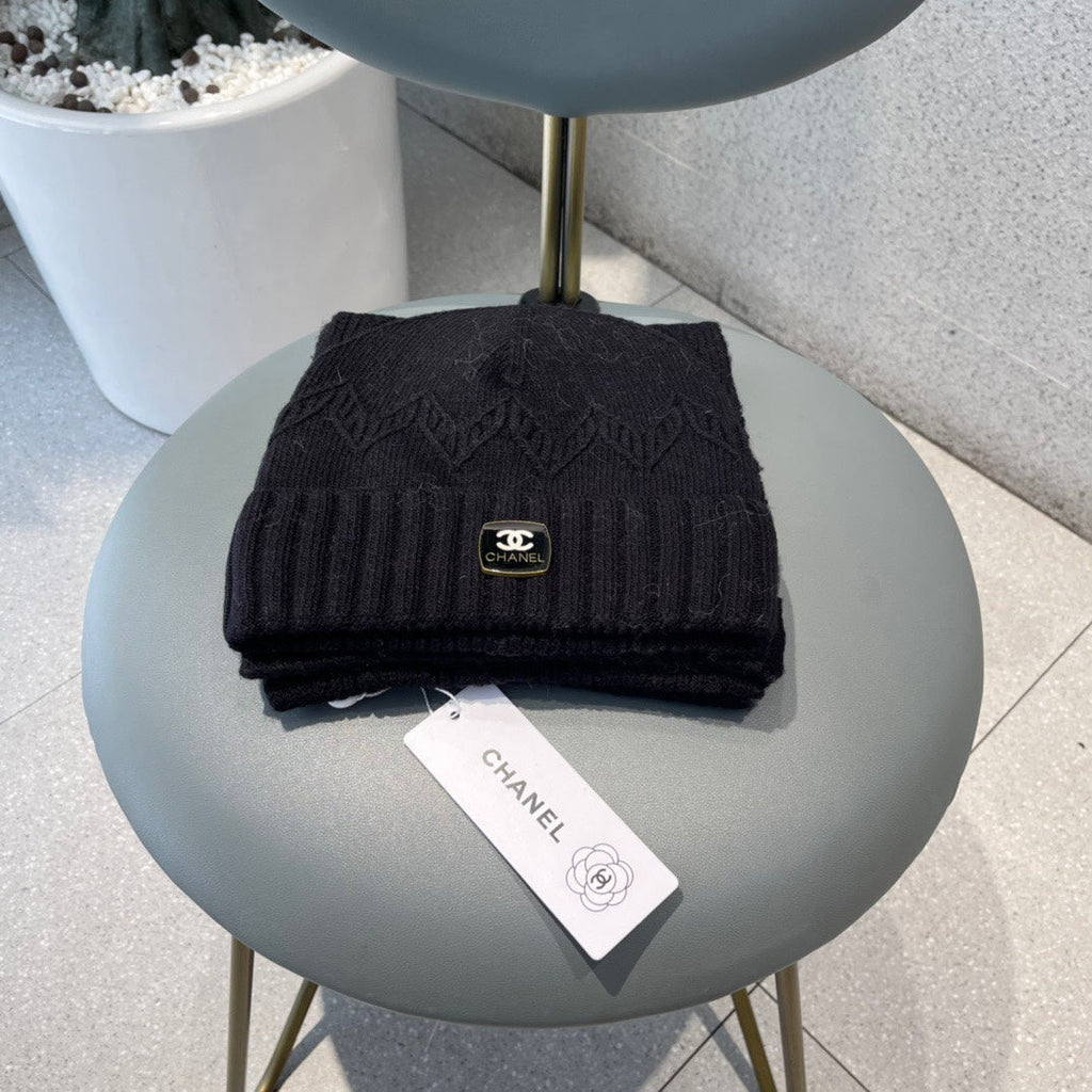 CHANEL WOOL KNIT HAT AND SCARF SET BLACK 420828