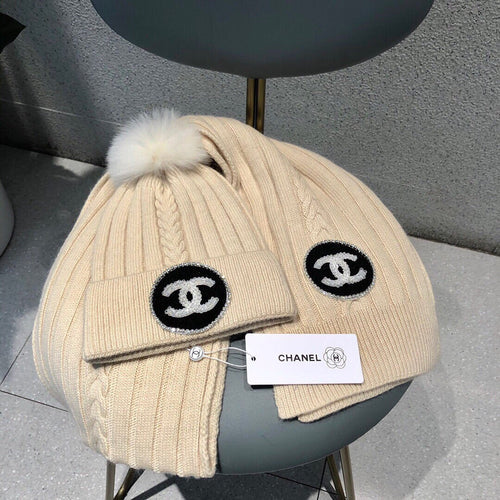 CHANEL SET BEANIE HAT AND SCARF IN BISQUE BEIGE WOOL 424022