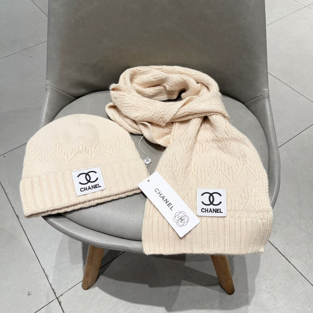 CHANEL SET BEANIE HAT AND SCARF BISQUE BEIGE 427884