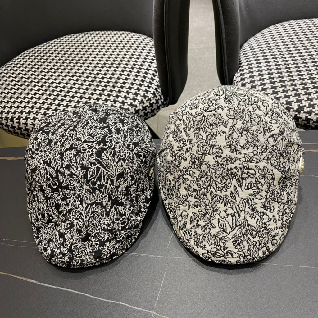 CHANEL BAKER BOY CAP IN BLACK MIX WHITE FABRIC 431519