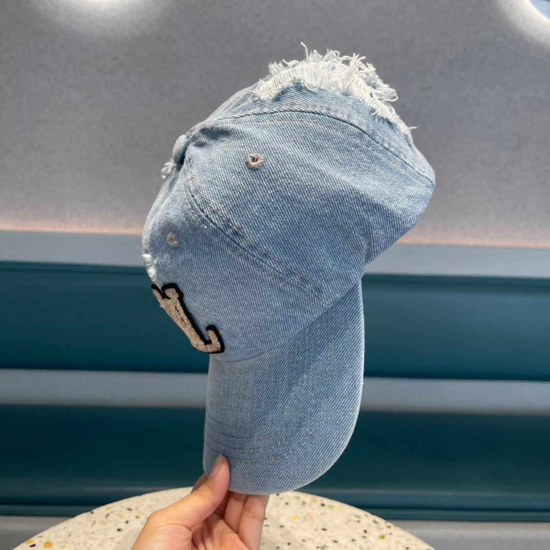 LOUIS VUITTON BASEBALL CAP IN LIGHT BLUE DENIM 433086