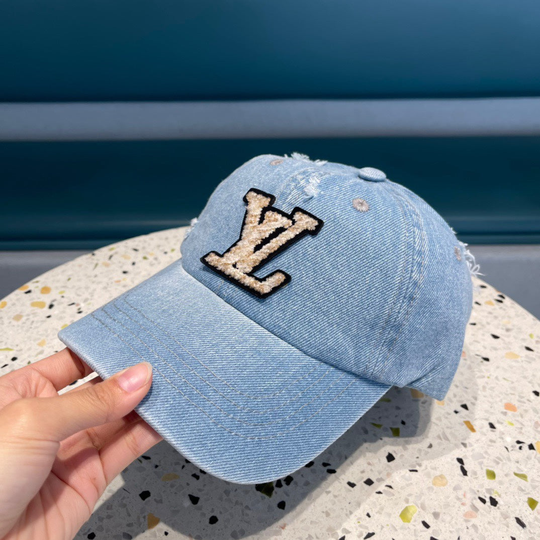 LOUIS VUITTON BASEBALL CAP IN LIGHT BLUE DENIM 433086