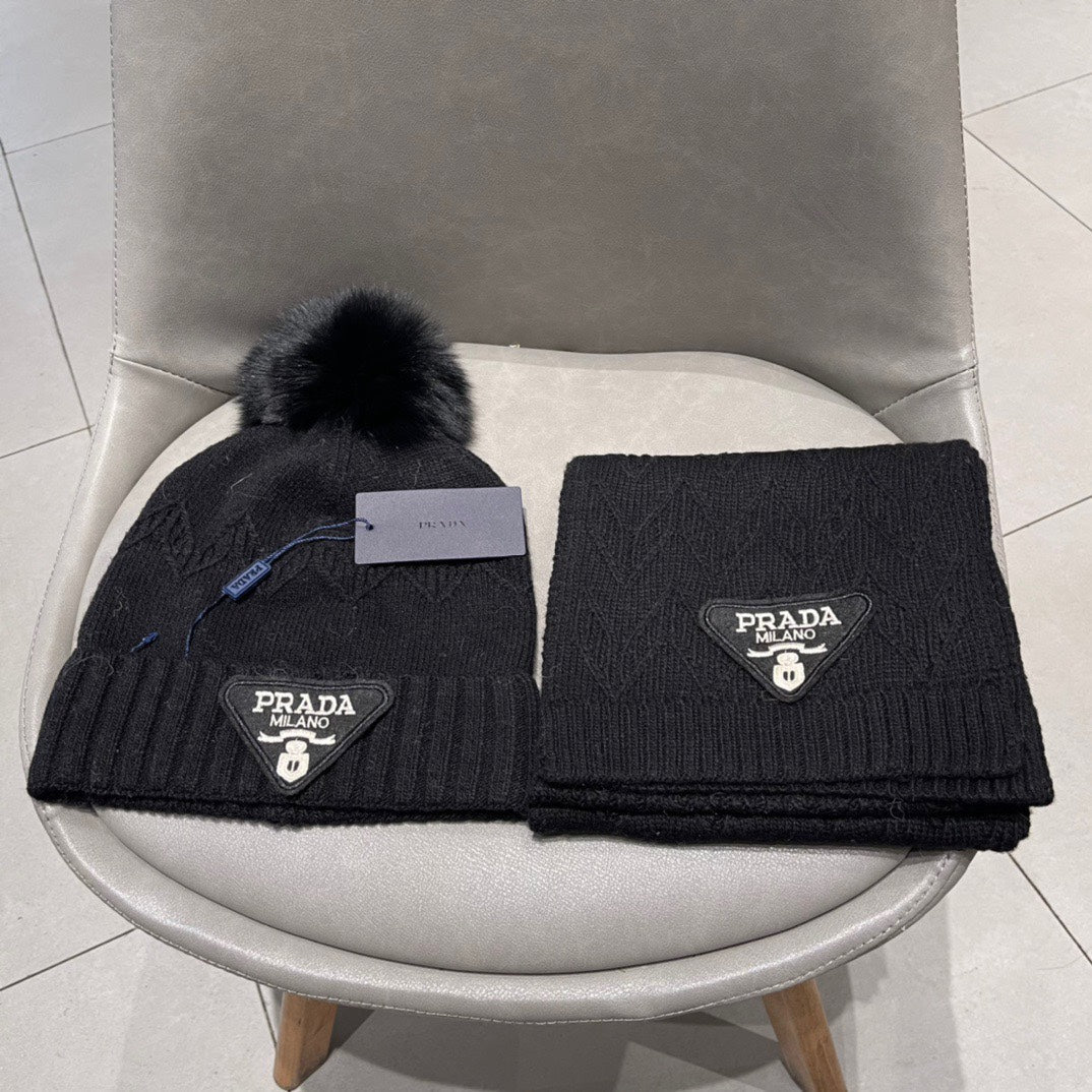 PRADA SET SCARF AND HAT IN BLACK CASHMERE AND RABBIT FUR 433246