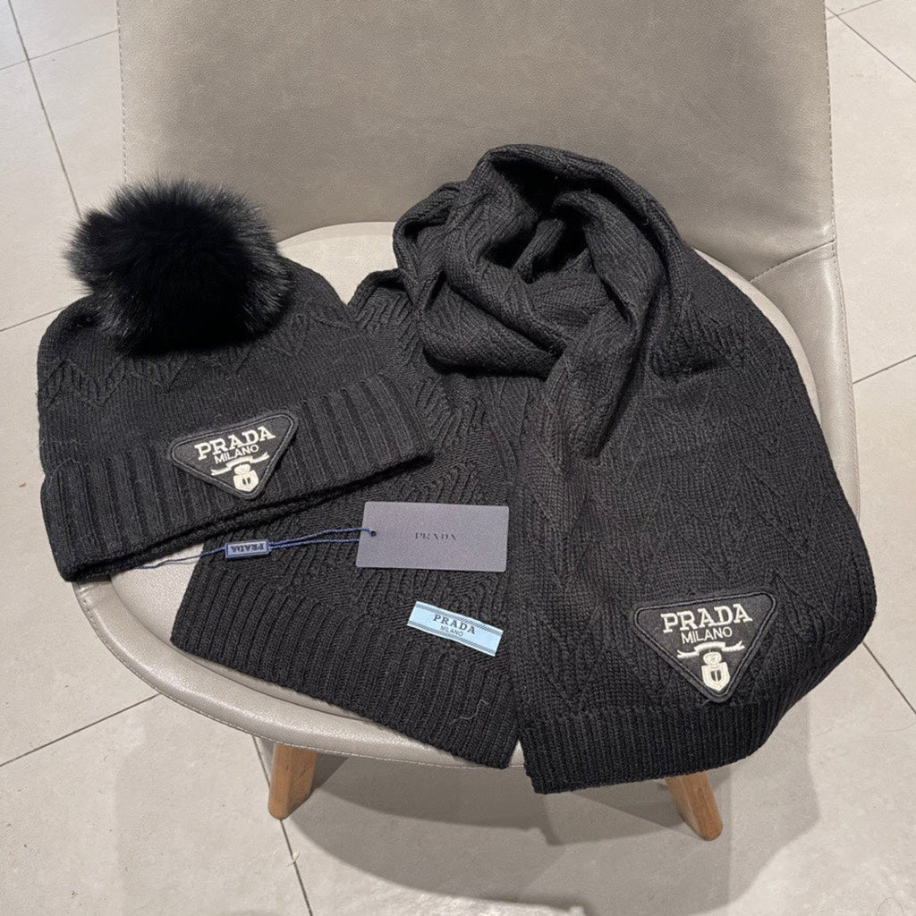 PRADA SET SCARF AND HAT IN BLACK CASHMERE AND RABBIT FUR 433246