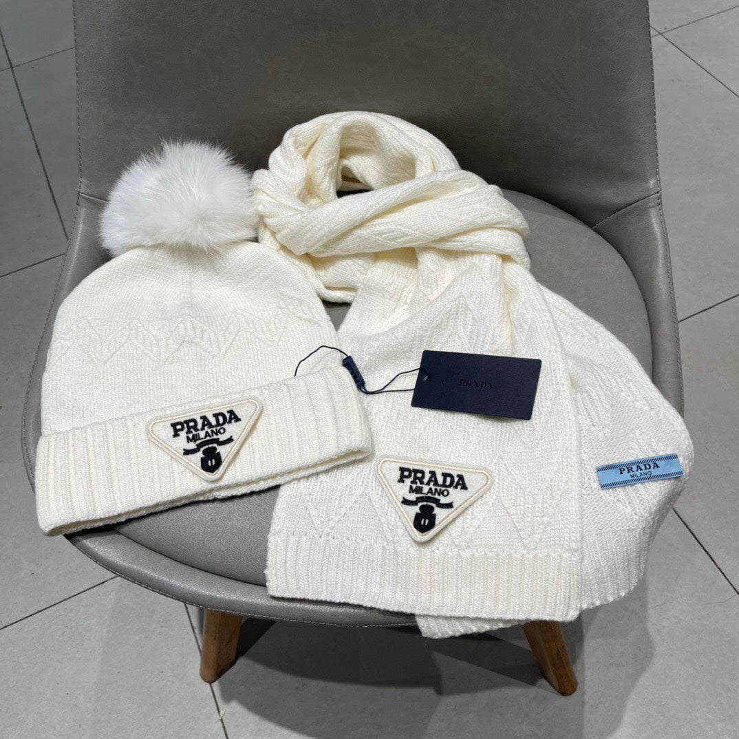 PRADA SET SCARF AND HAT IN WHITE CASHMERE AND RABBIT FUR 433247