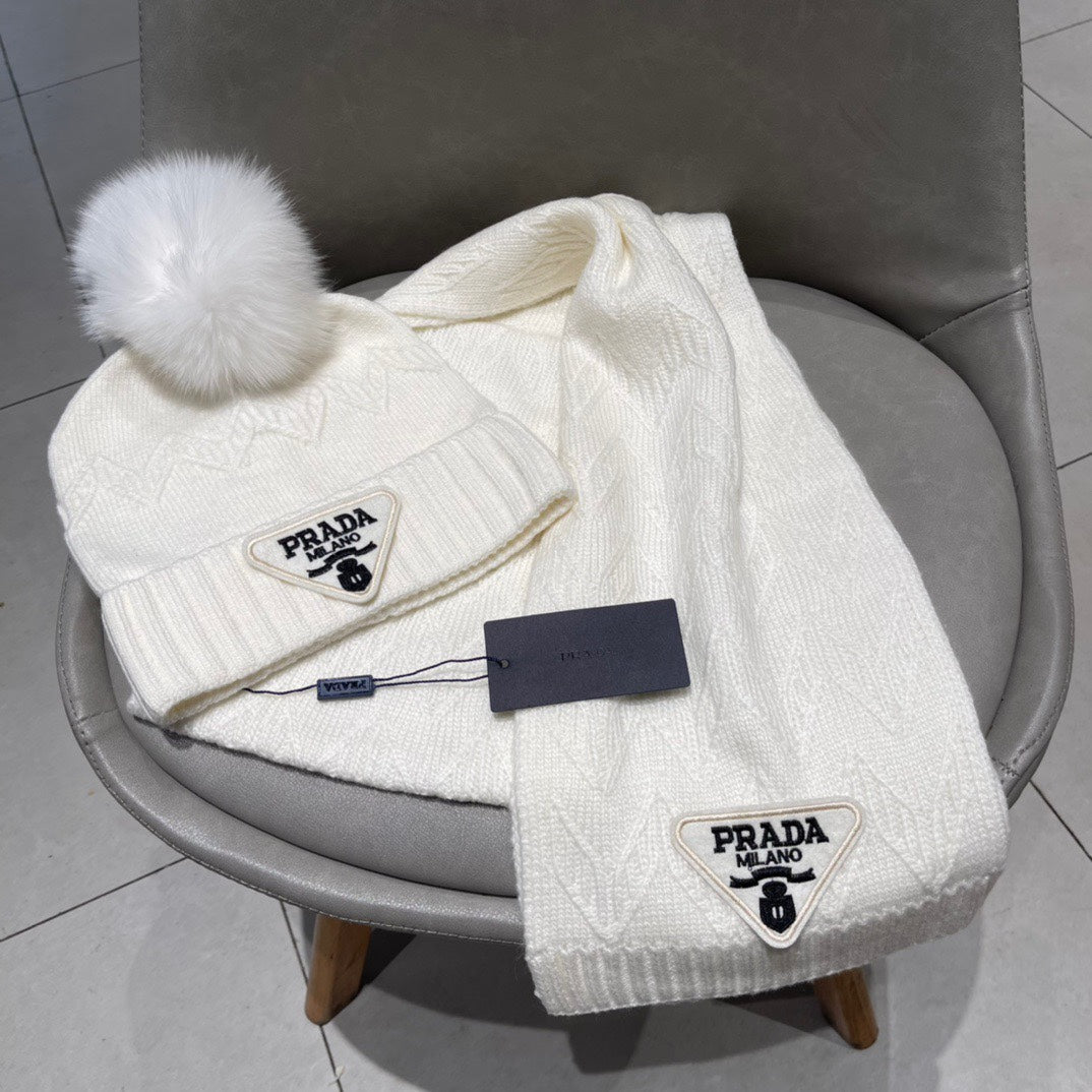 PRADA SET SCARF AND HAT IN WHITE CASHMERE AND RABBIT FUR 433247
