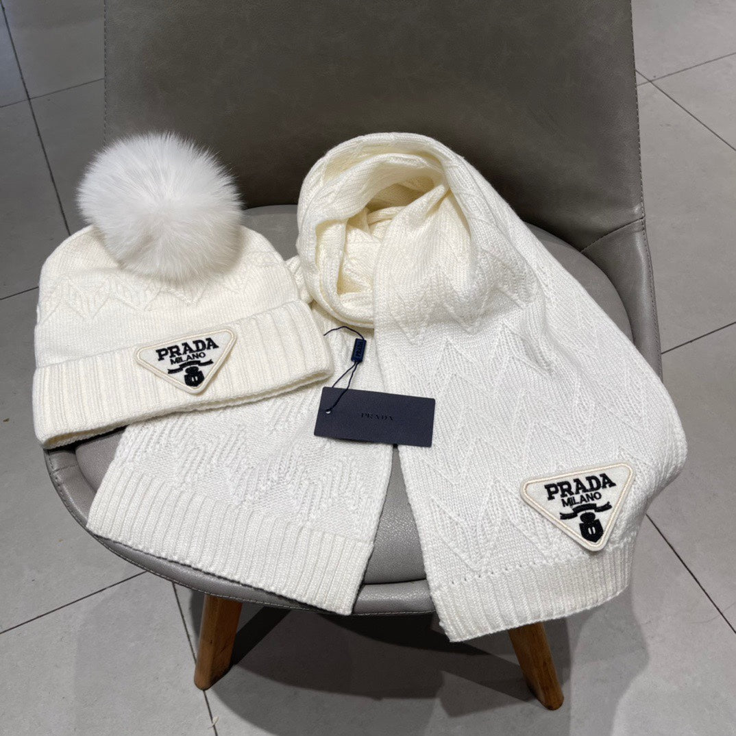 PRADA SET SCARF AND HAT IN WHITE CASHMERE AND RABBIT FUR 433247
