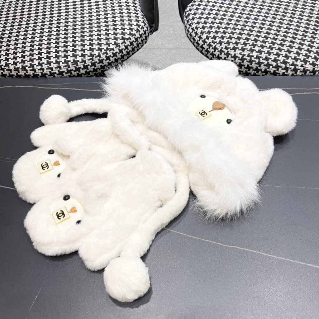 CHANEL THREE-PIECE SET IN WHITE FLEECE AND WOOL 433195