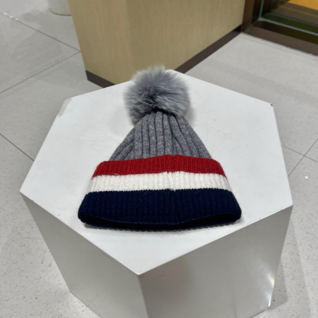 GUCCI BEANIE HAT IN COLORFUL WOOL 434722