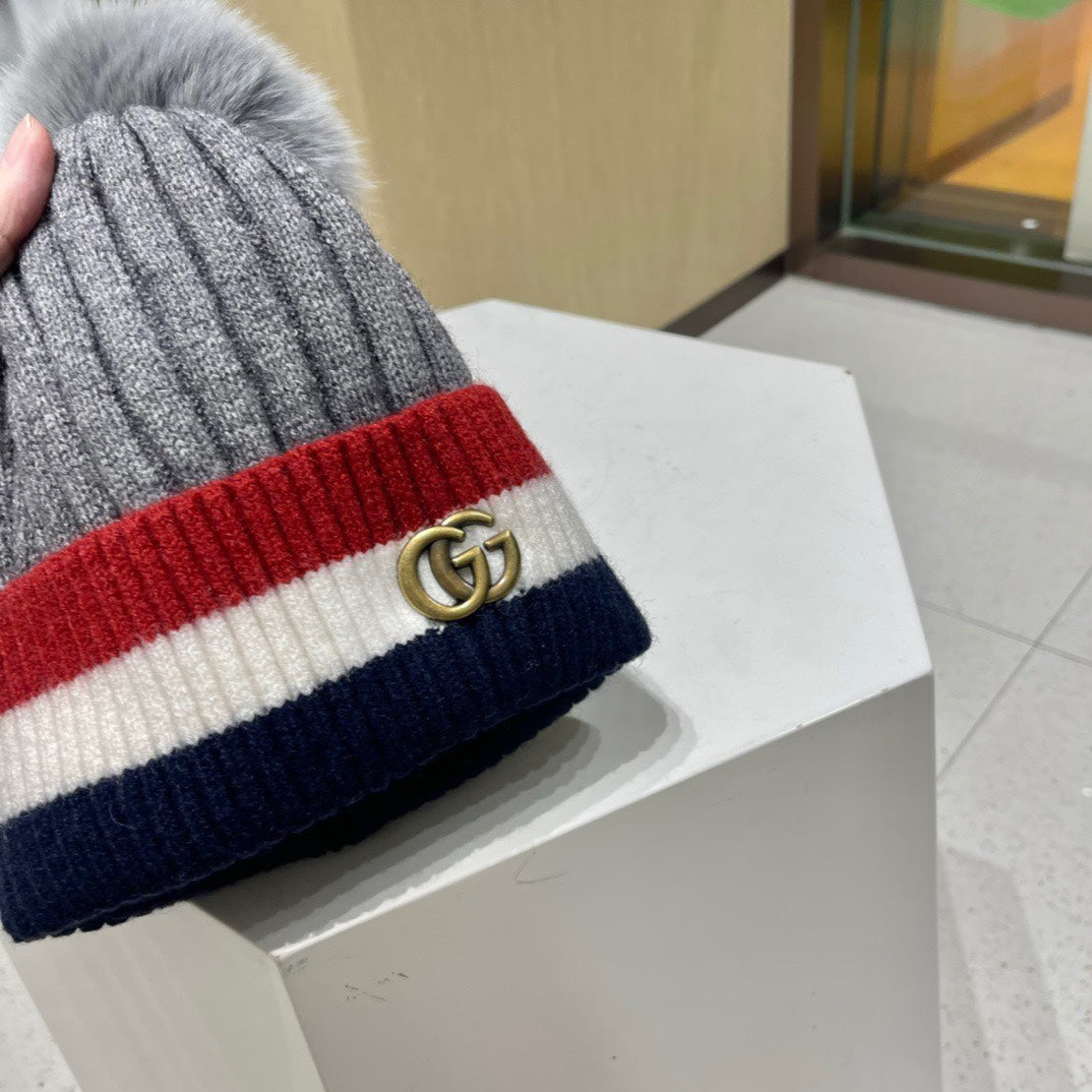 GUCCI BEANIE HAT IN COLORFUL WOOL 434722