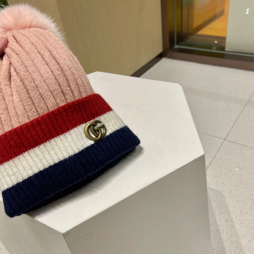 GUCCI BEANIE HAT IN COLORFUL WOOL 434723