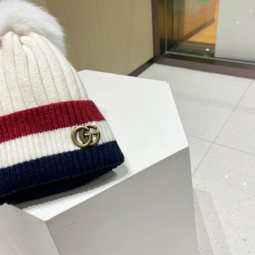 GUCCI BEANIE HAT IN COLORFUL WOOL 434724