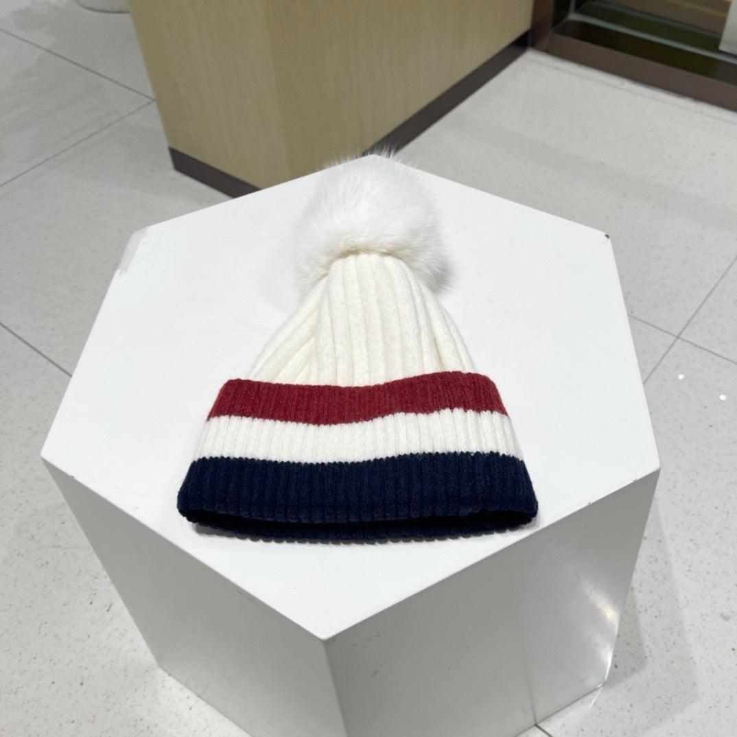GUCCI BEANIE HAT IN COLORFUL WOOL 434724