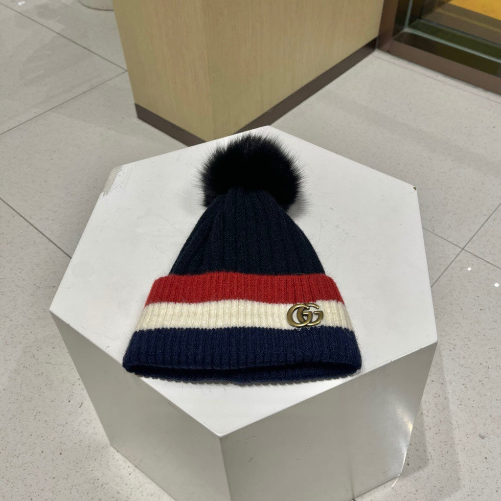 GUCCI BEANIE HAT IN COLORFUL WOOL 434725