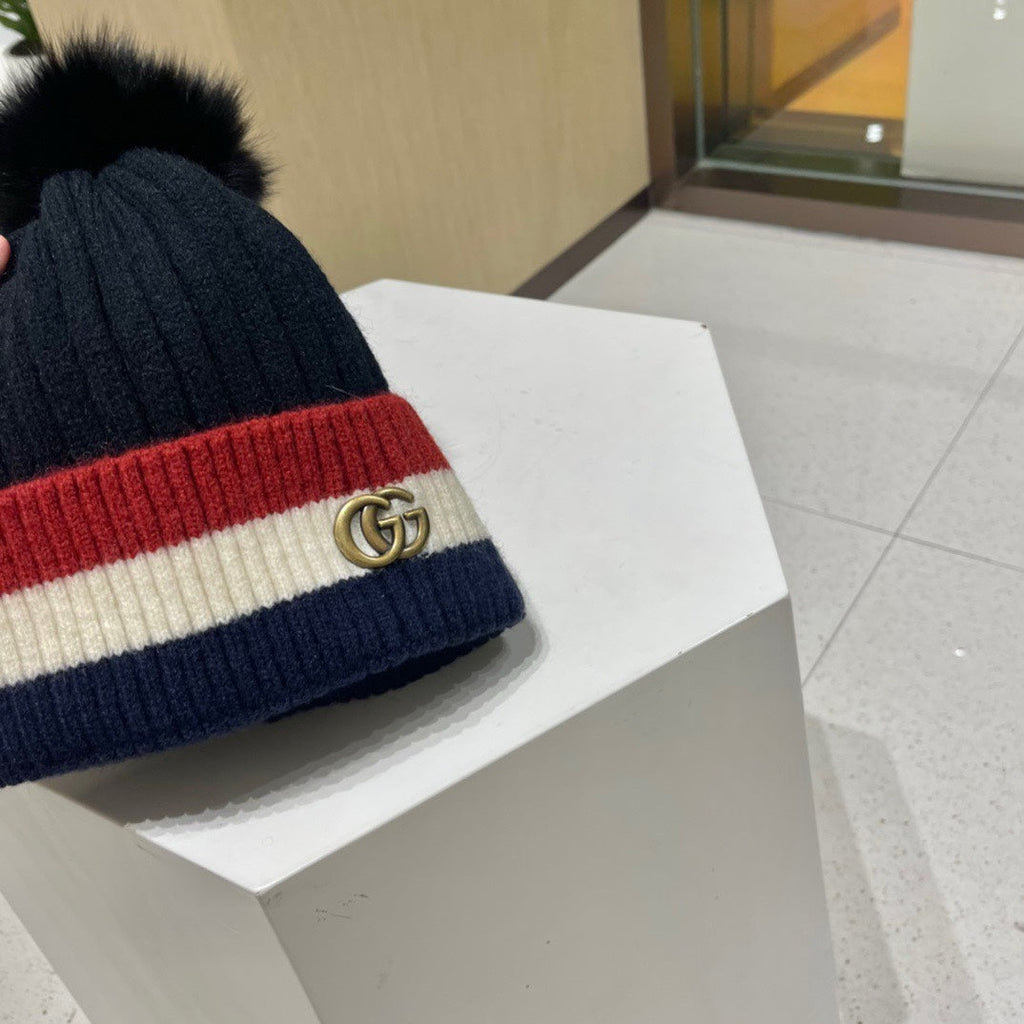 GUCCI BEANIE HAT IN COLORFUL WOOL 434725
