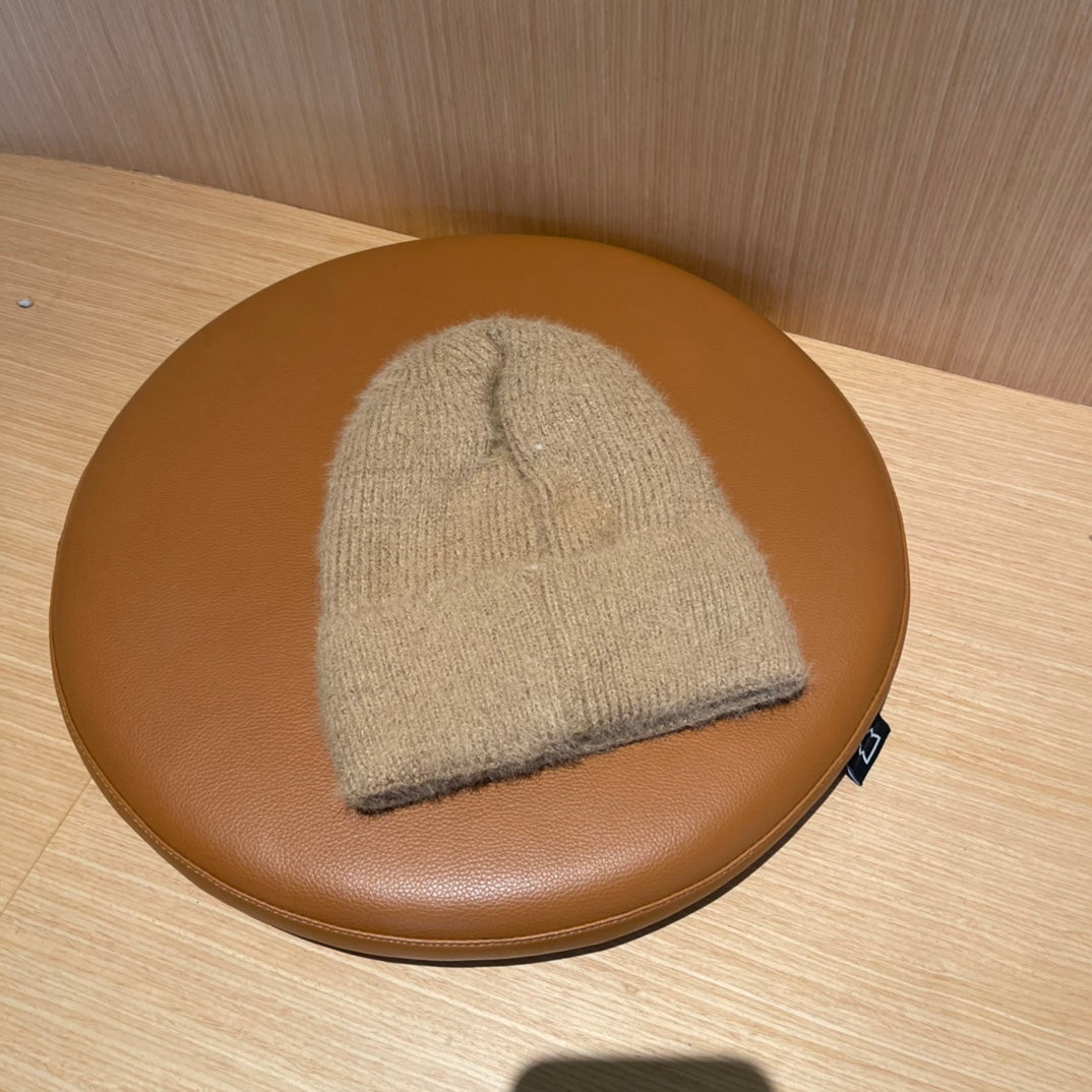 LOUIS VUITTON BEANIE HAT IN LIGHT BROWN WOOL 803044