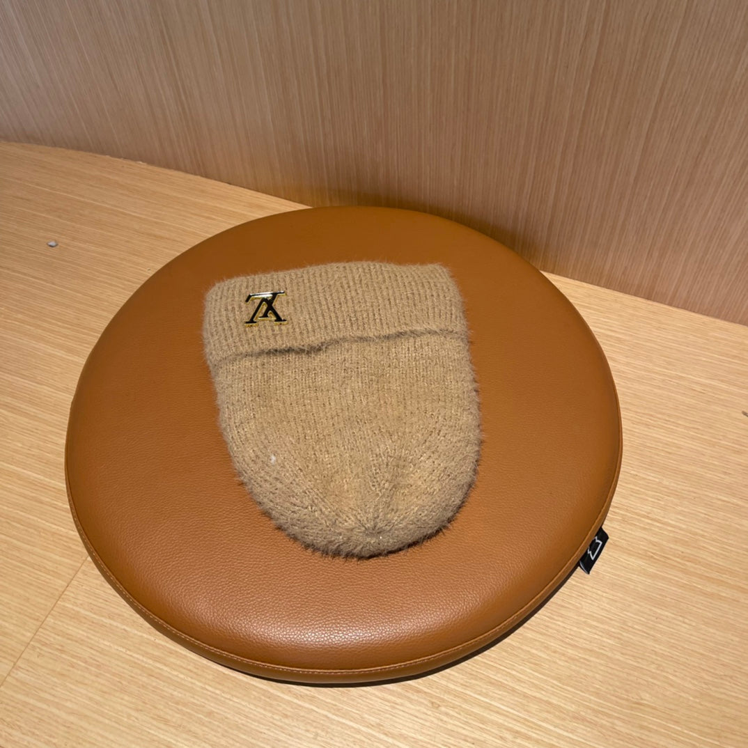 LOUIS VUITTON BEANIE HAT IN LIGHT BROWN WOOL 803044