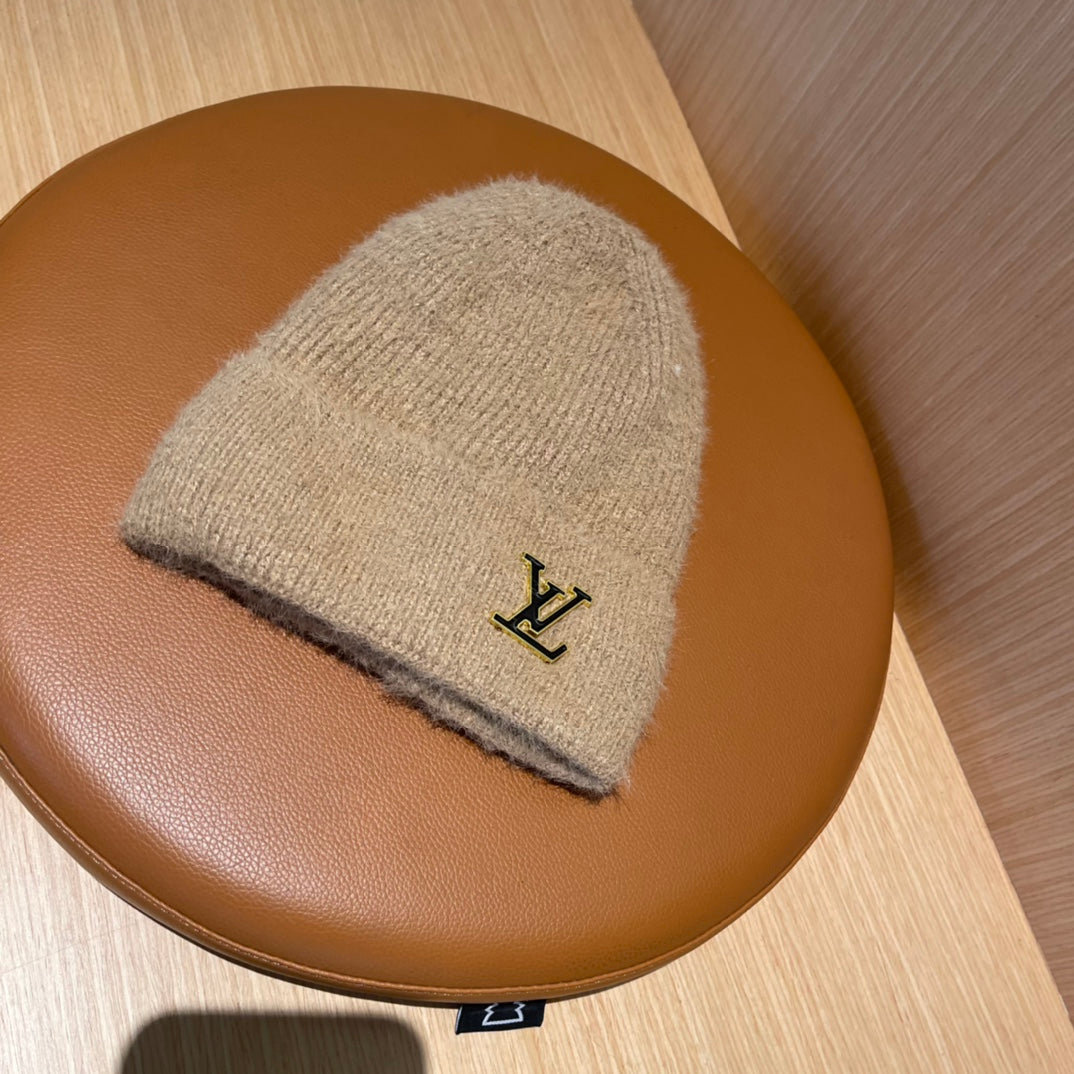 LOUIS VUITTON BEANIE HAT IN LIGHT BROWN WOOL 803044