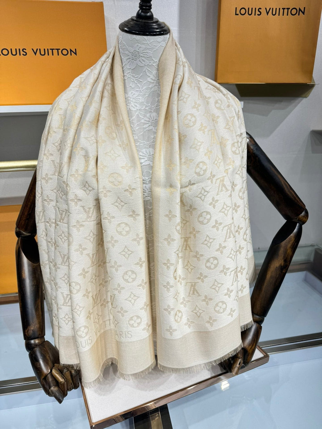 LOUIS VUITTON LV SCARF 140 CM IN WOOL MIX SILK 693013