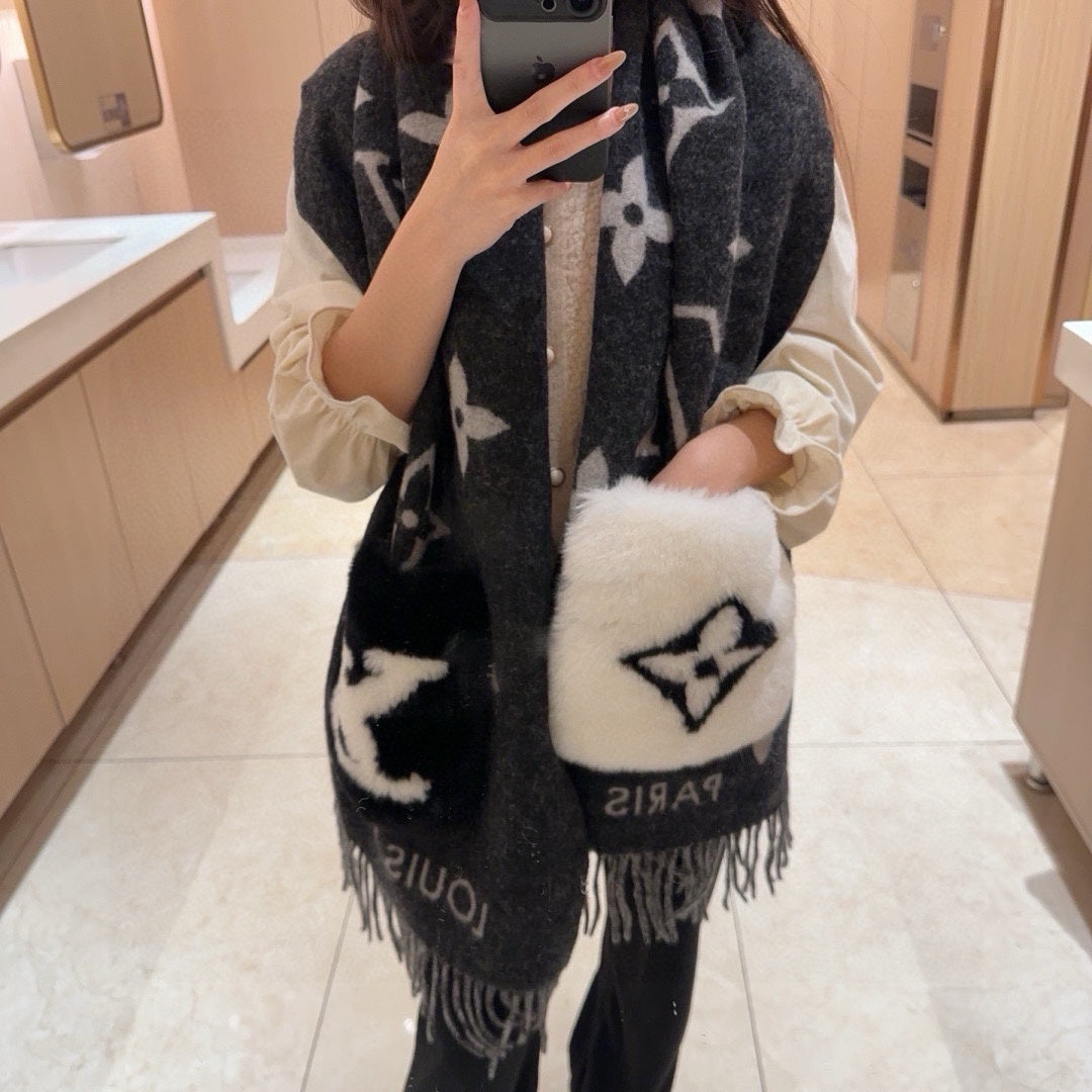 LOUIS VUITTON COLD REYKJAVIK SCARF 190 CM IN BLACK CASHMERE 394492