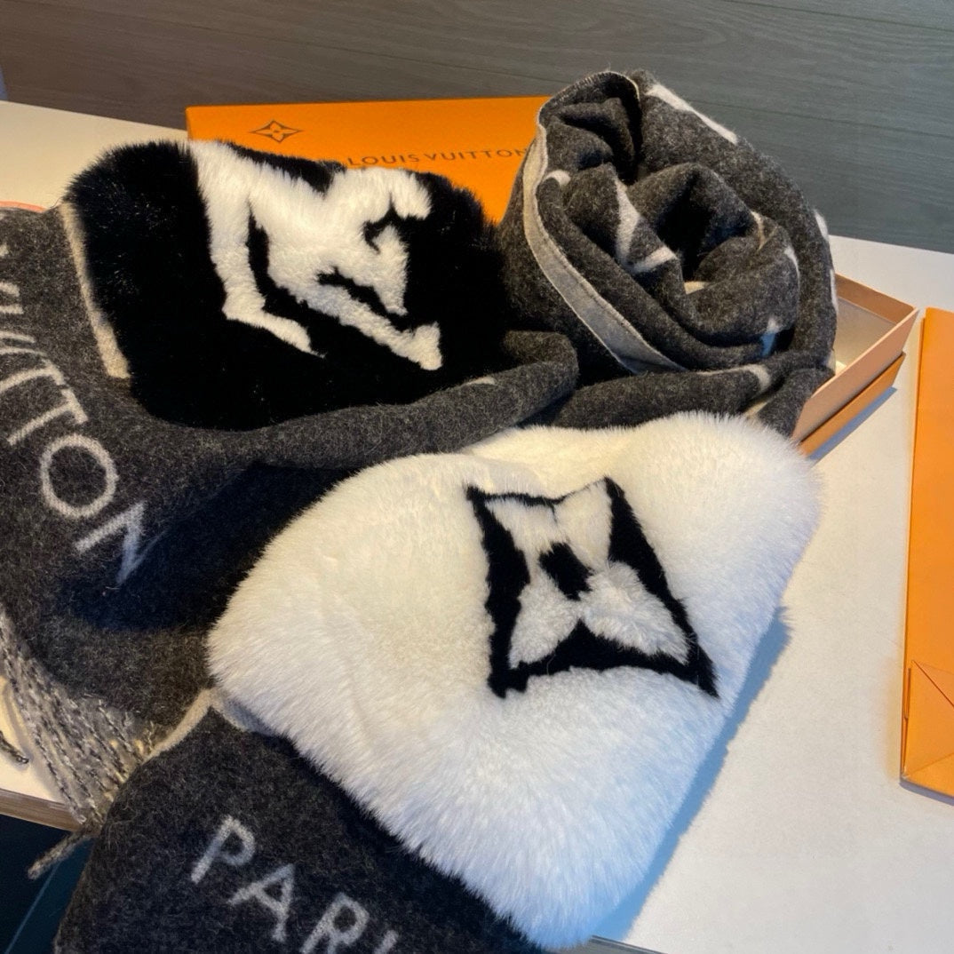 LOUIS VUITTON COLD REYKJAVIK SCARF 190 CM IN BLACK CASHMERE 394492