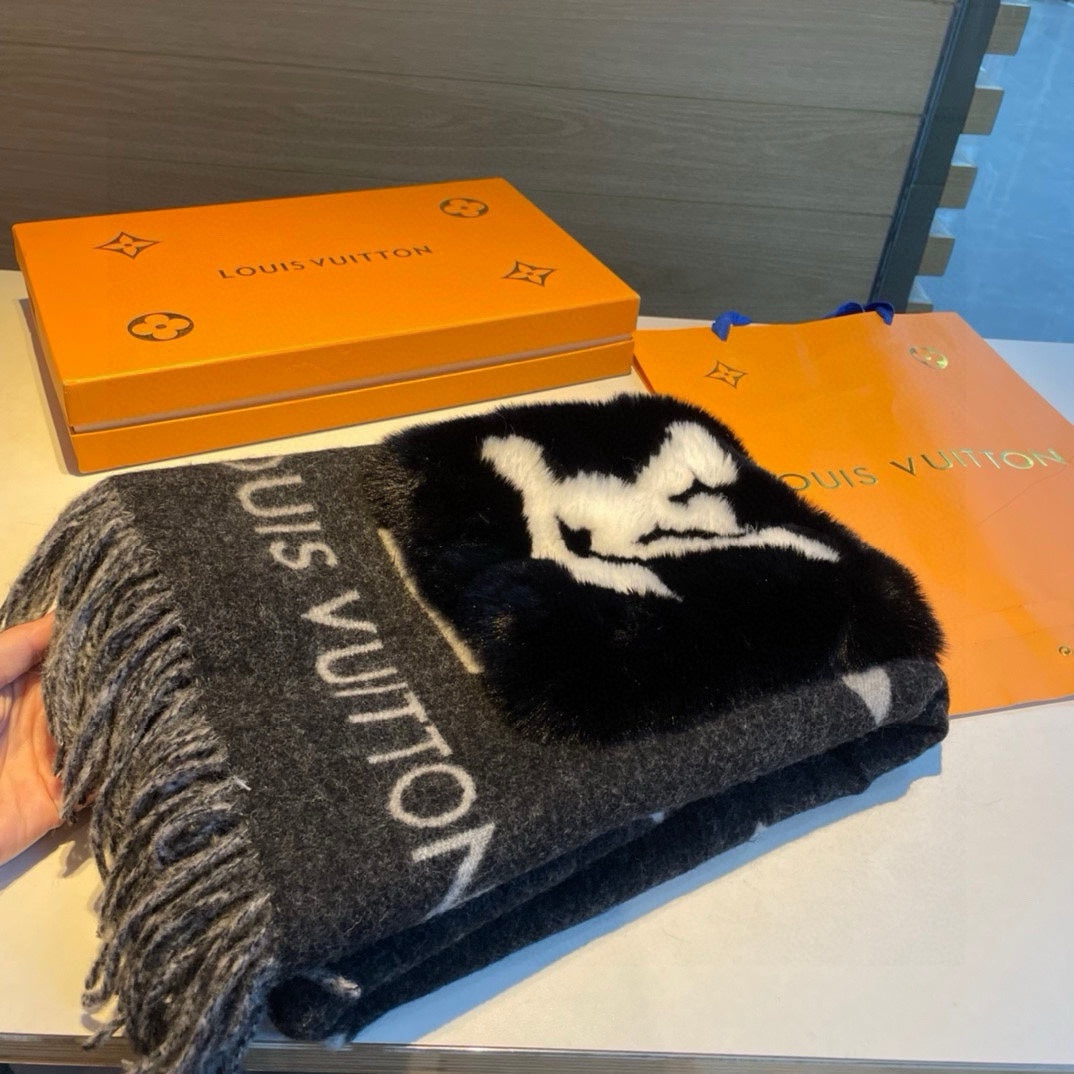 LOUIS VUITTON COLD REYKJAVIK SCARF 190 CM IN BLACK CASHMERE 394492