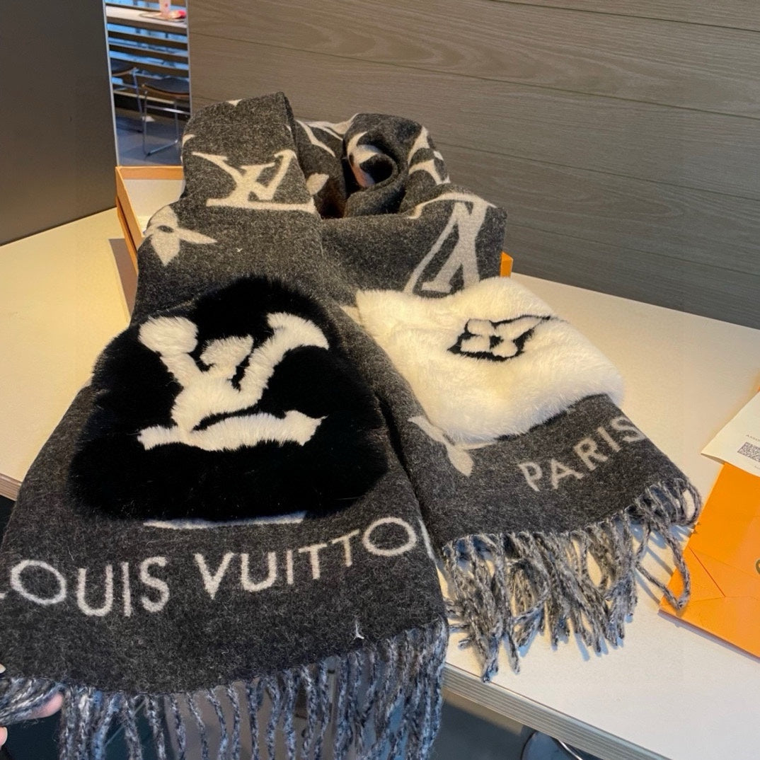 LOUIS VUITTON COLD REYKJAVIK SCARF 190 CM IN BLACK CASHMERE 394492