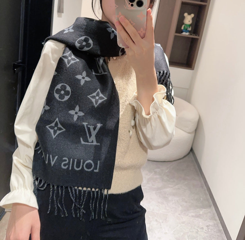 LOUIS VUITTON ALL ABOUT MONOGRAM SCARF 185 CM IN BLACK WOOL 394497